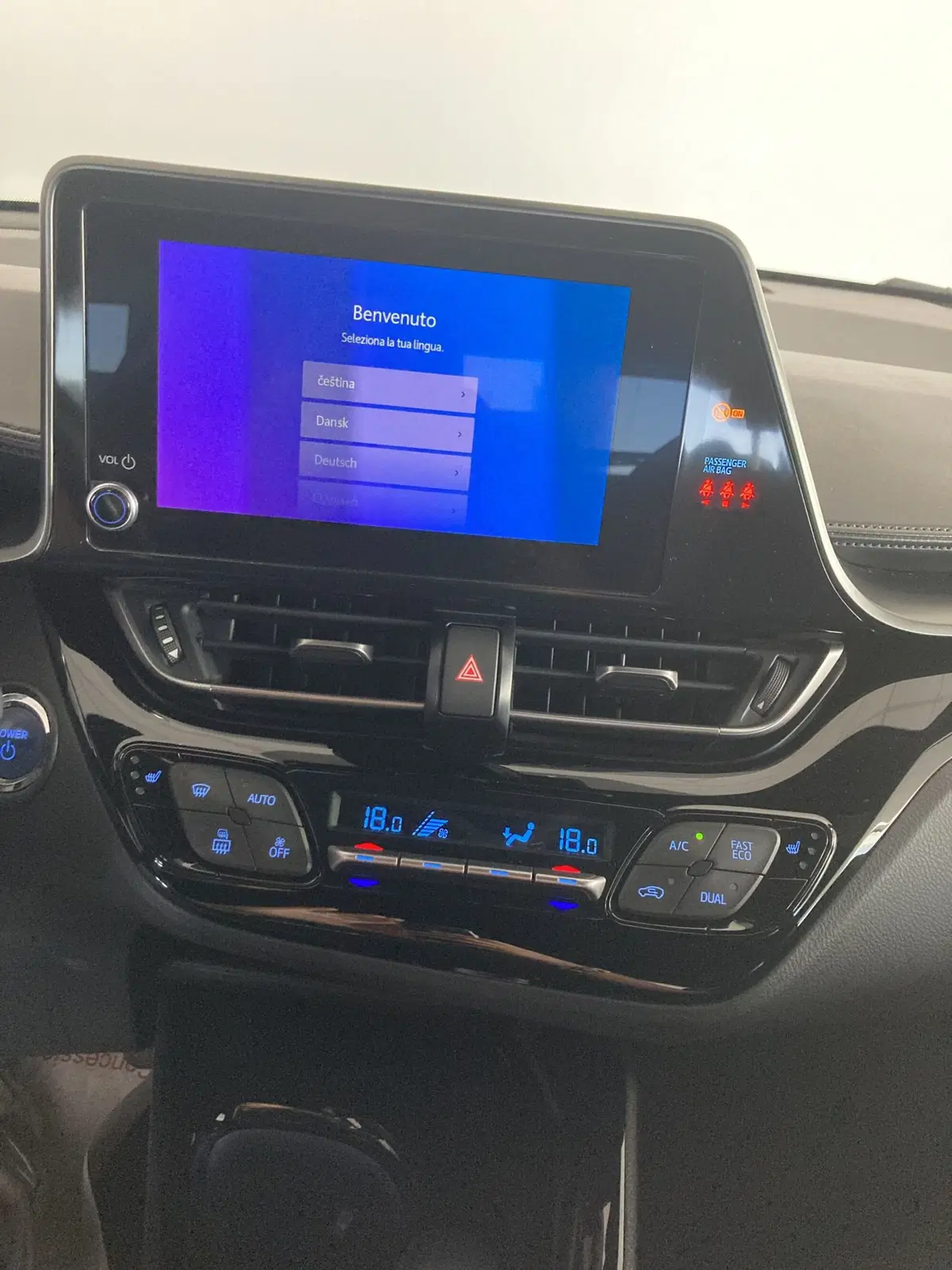 Toyota Toyota C-HR usata a Foggia (12)