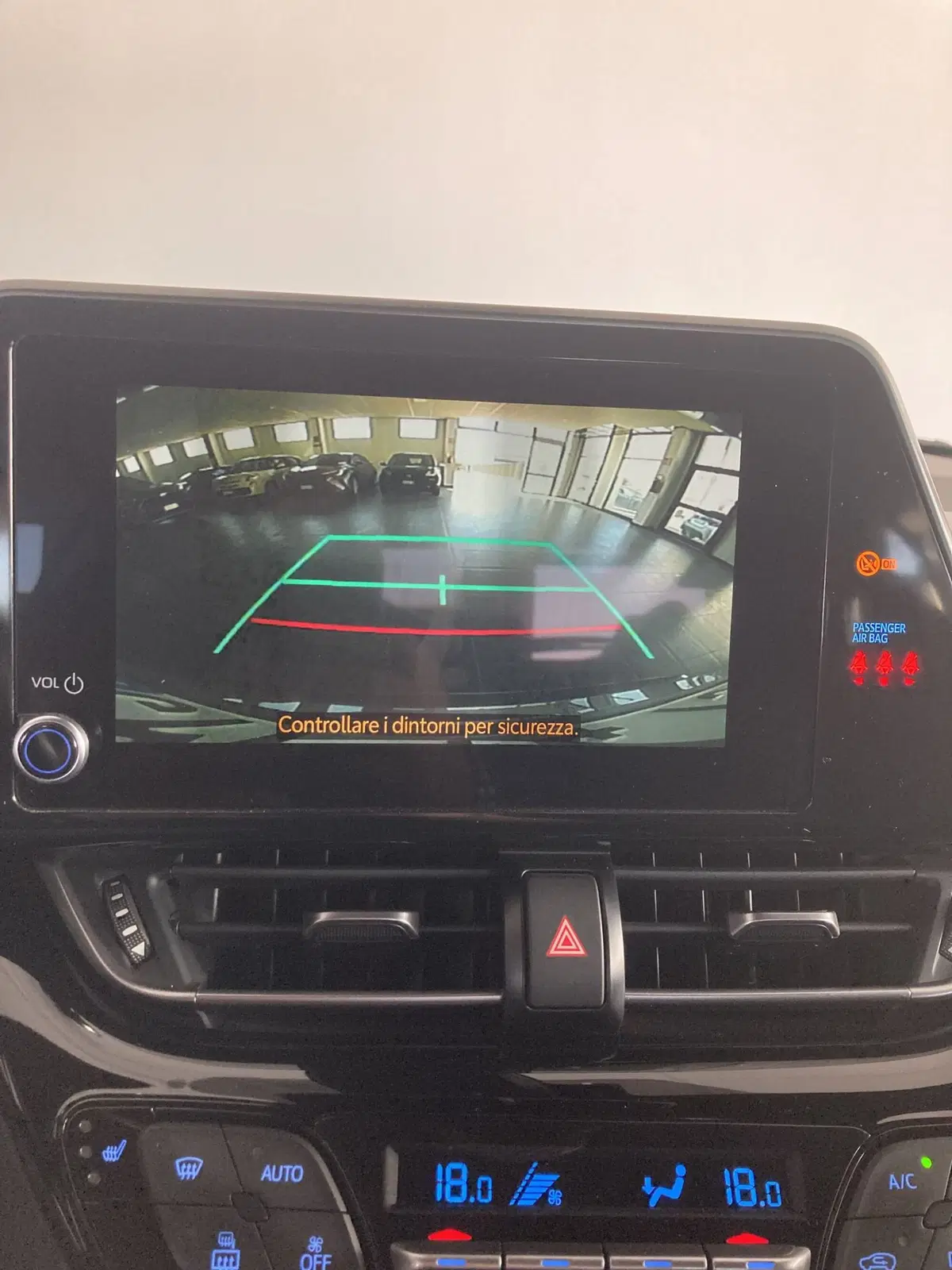 Toyota Toyota C-HR usata a Foggia (14)
