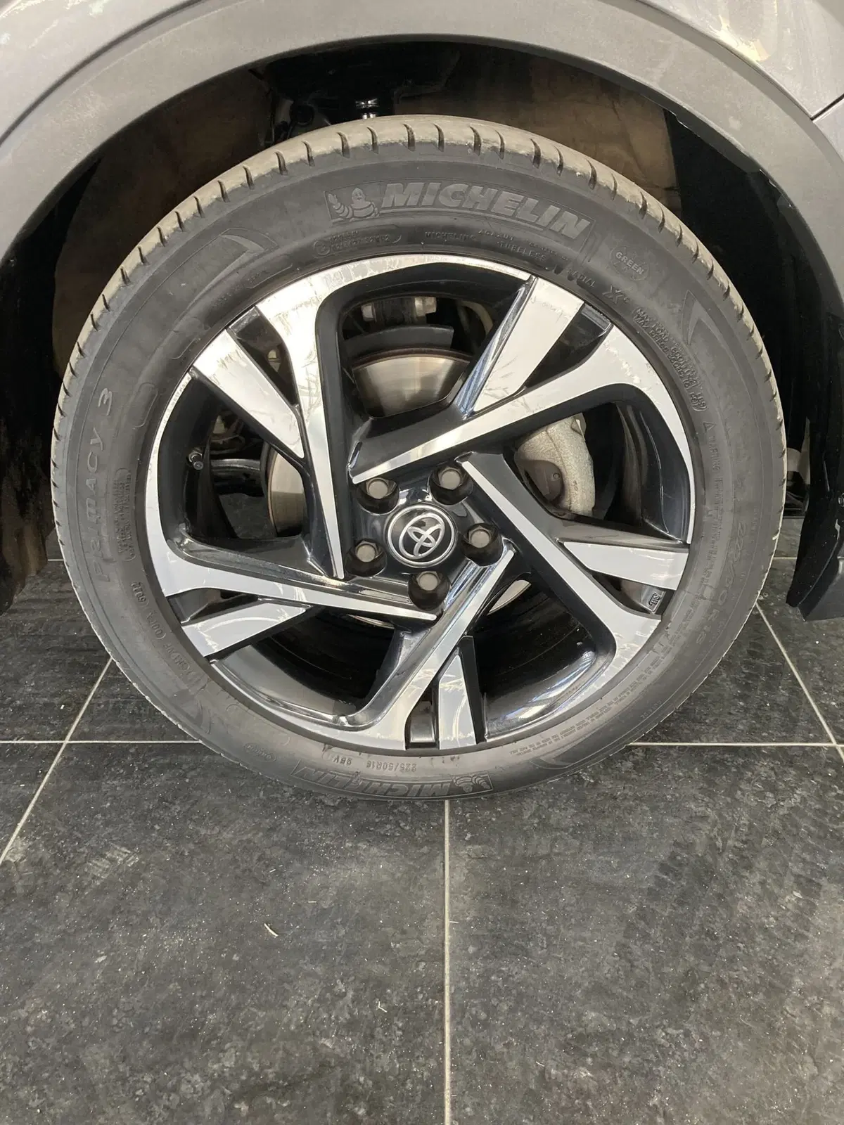 Toyota Toyota C-HR usata a Foggia (18)
