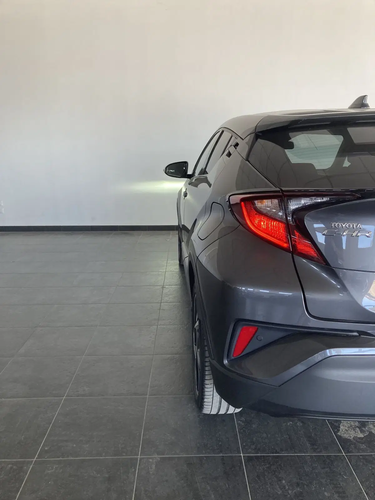 Toyota Toyota C-HR usata a Foggia (19)