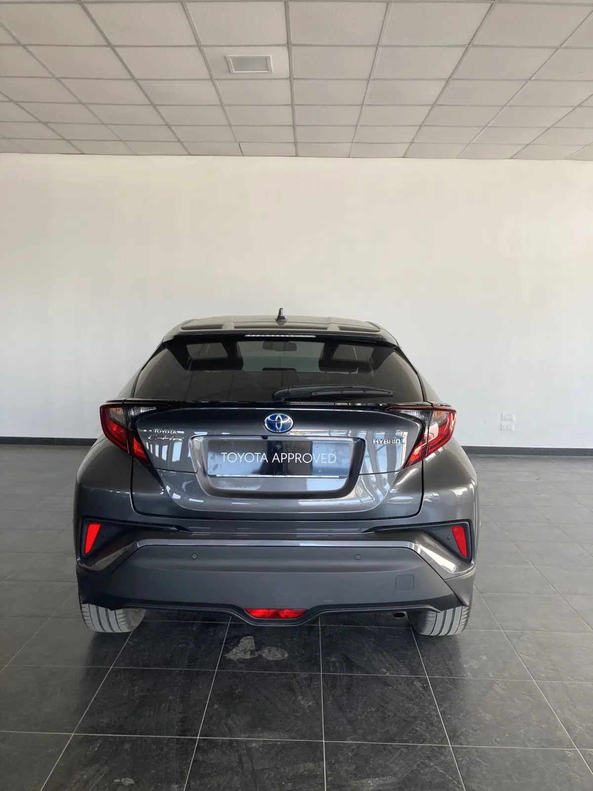 Toyota Toyota C-HR usata a Foggia (7)