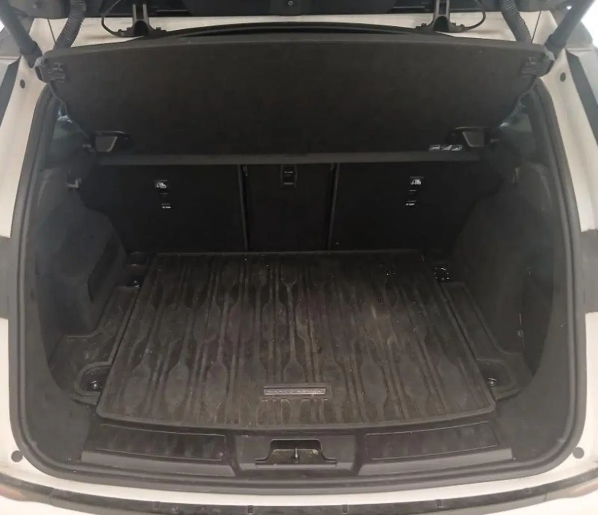 Land Rover Range Rover Evoque usata a Venezia (13)