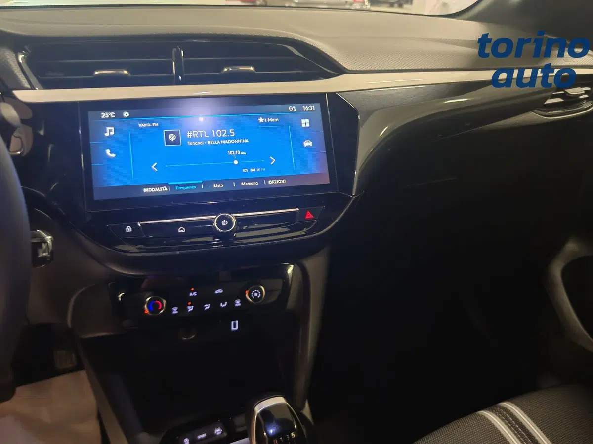 Opel Corsa usata a Torino (12)