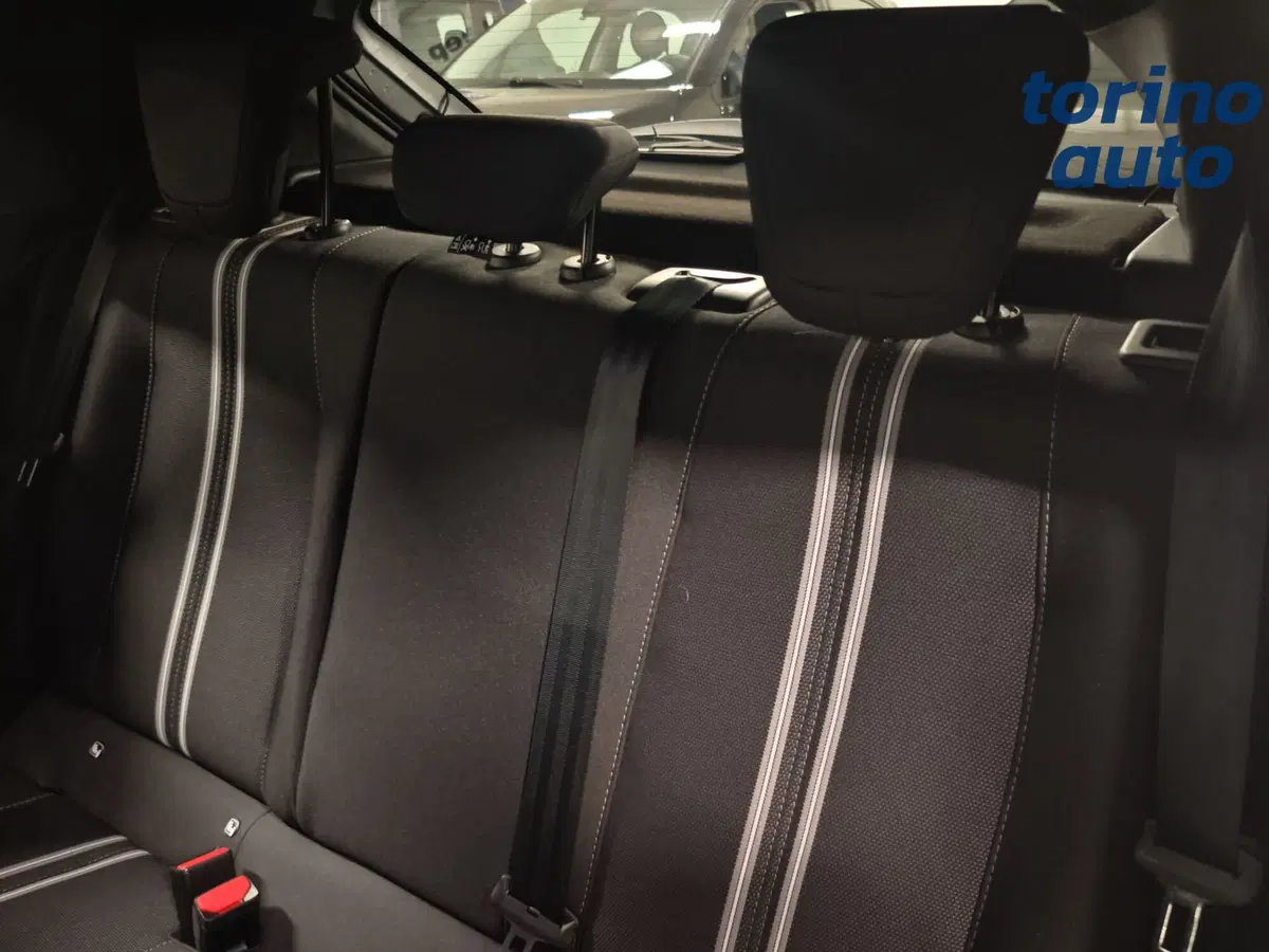 Opel Corsa usata a Torino (8)