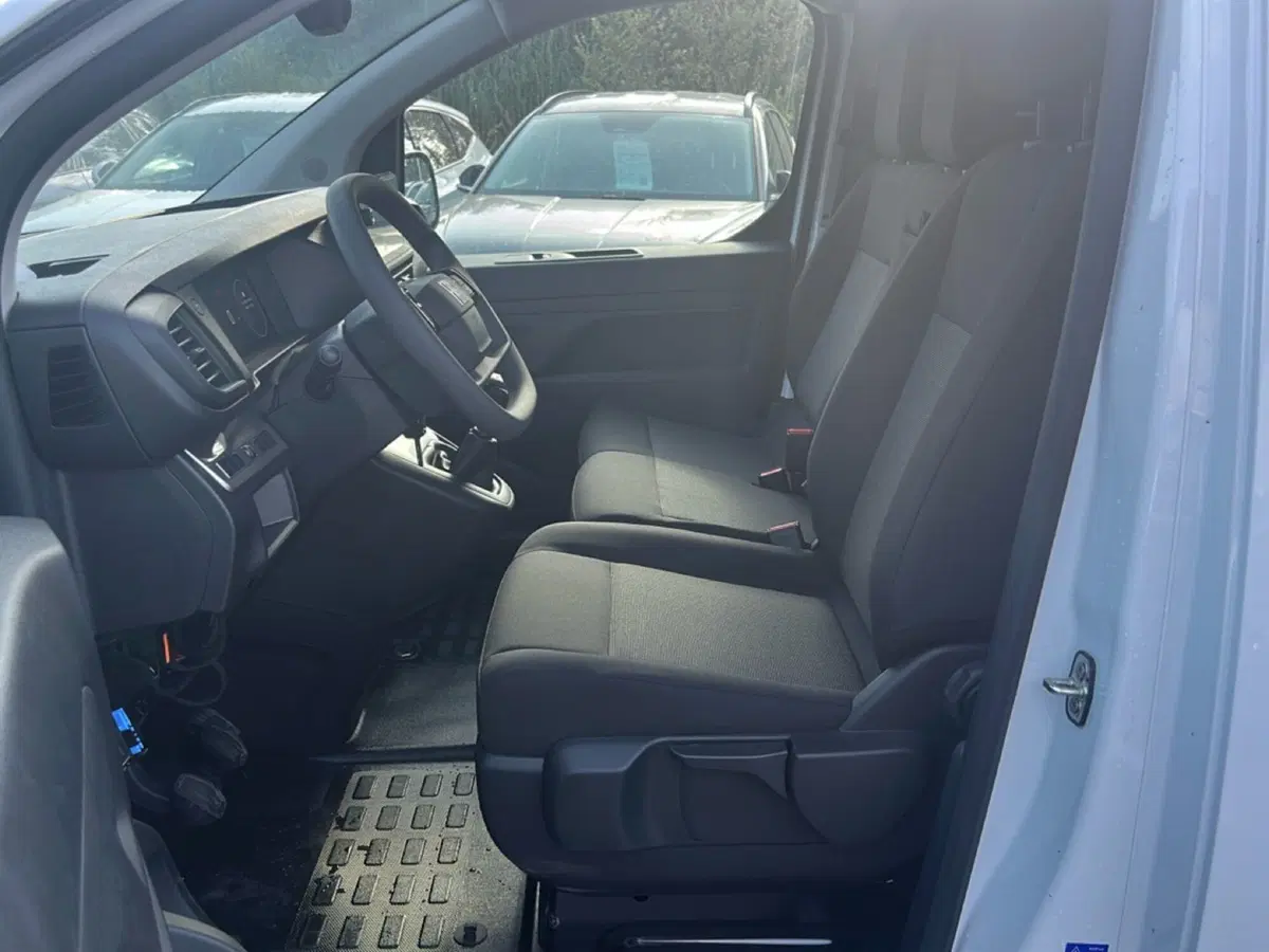 Fiat Scudo Furgone nuova a Roma (17)