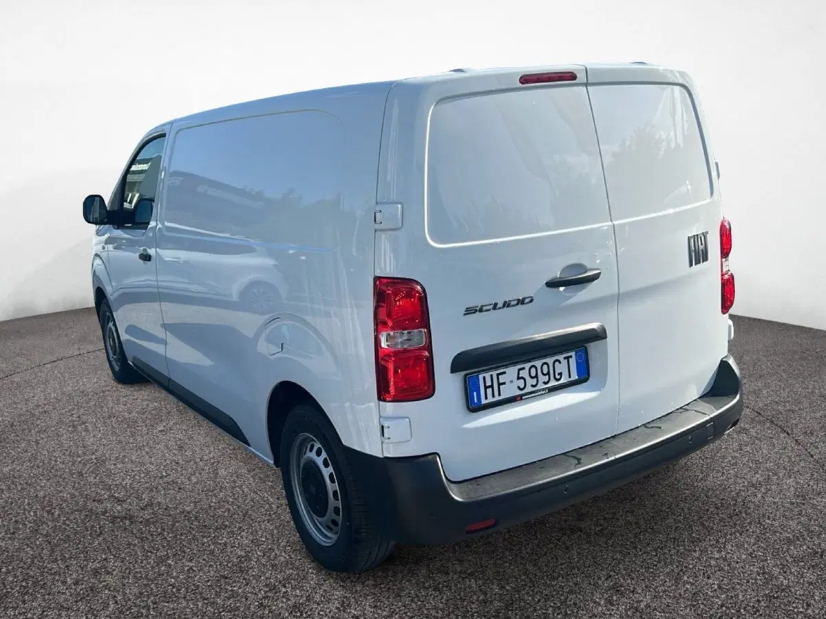 Fiat Scudo Furgone nuova a Roma (4)