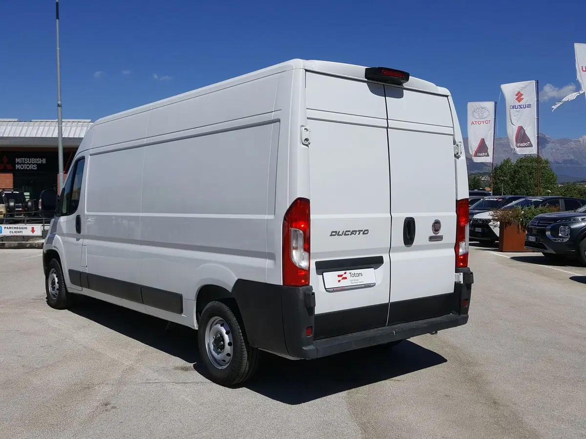 Fiat Ducato Furgone Vetrato usata a L'Aquila (15)