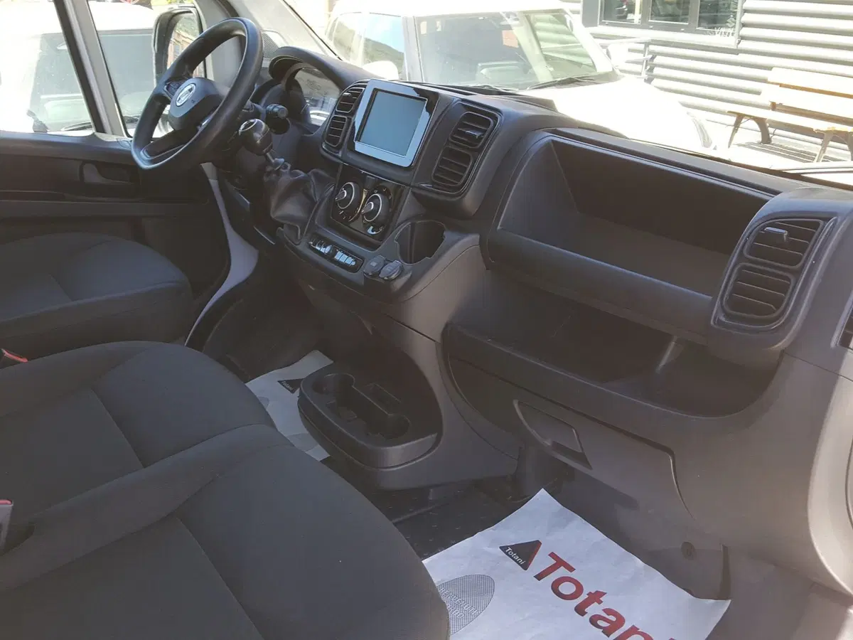 Fiat Ducato Furgone Vetrato usata a L'Aquila (20)