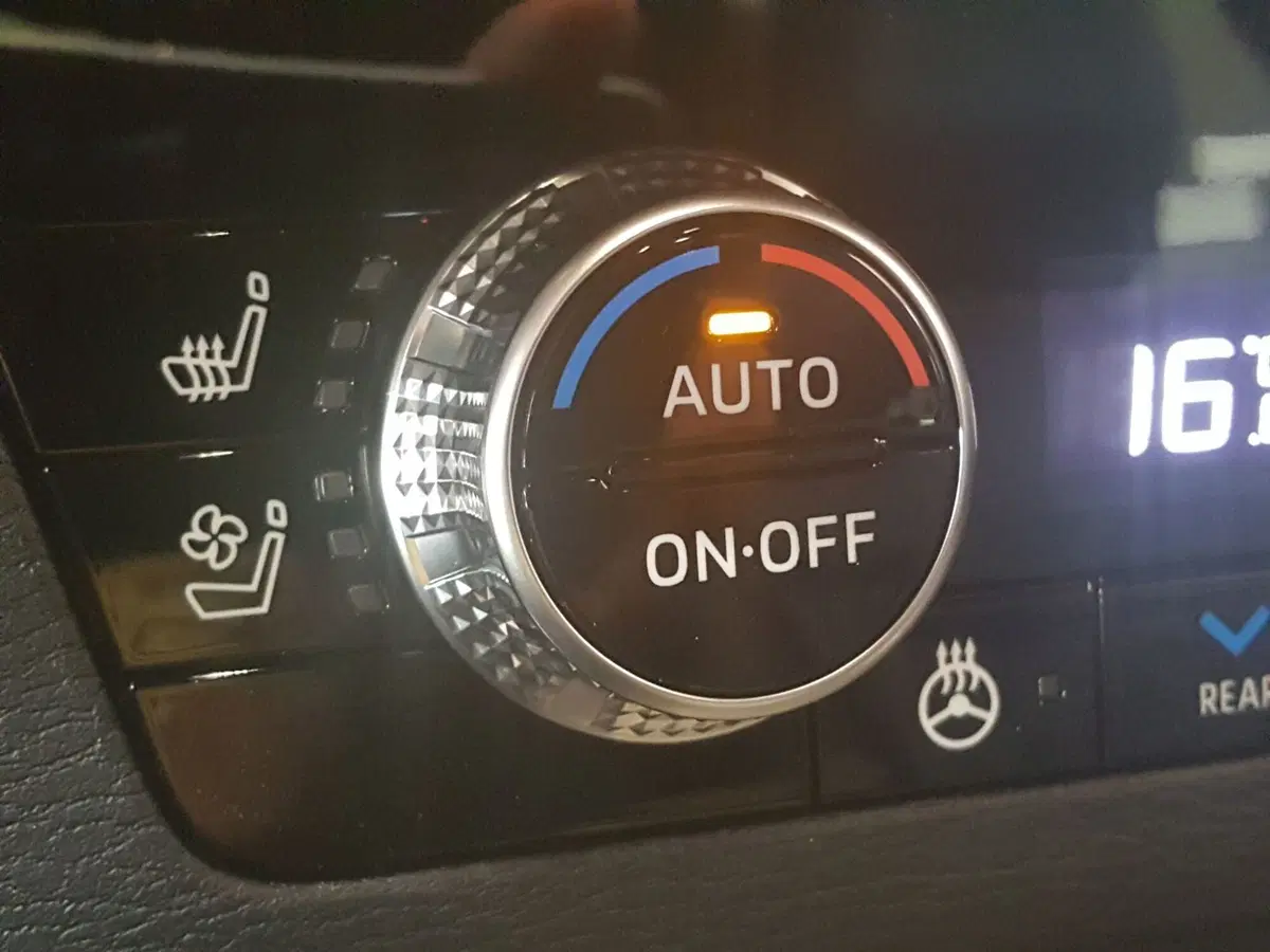 Mitsubishi Outlander nuova a L'Aquila (19)