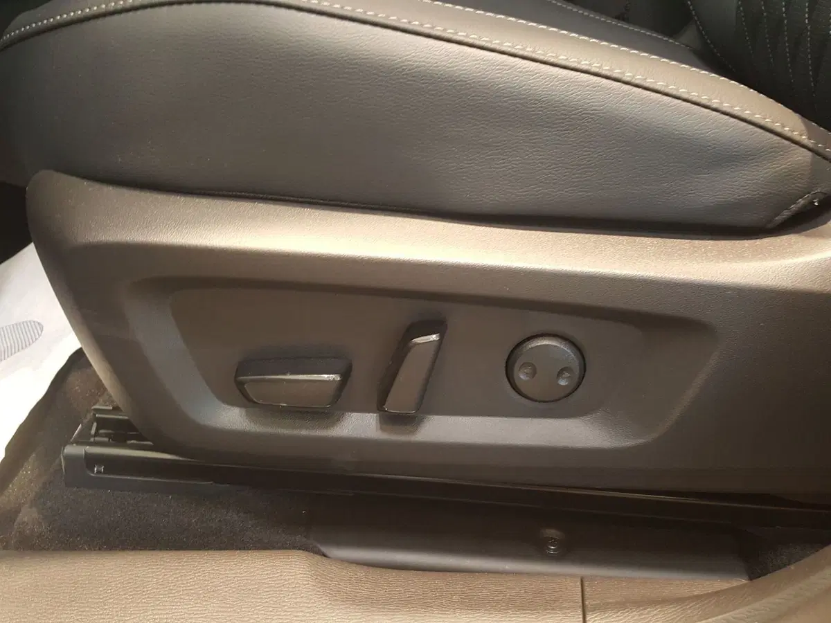 Mitsubishi Outlander nuova a L'Aquila (4)