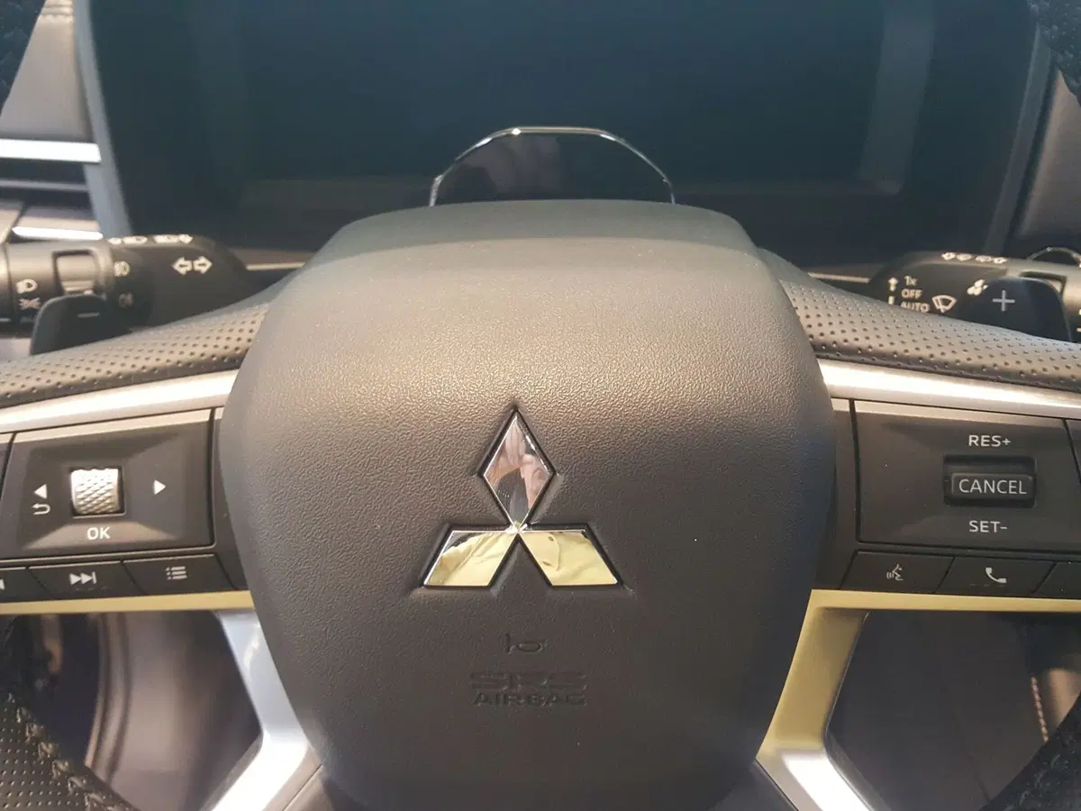 Mitsubishi Outlander nuova a L'Aquila (8)