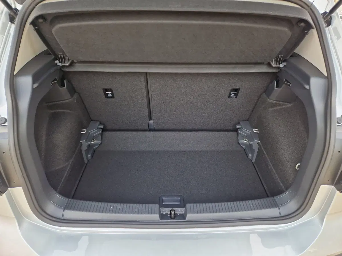 Volkswagen T-Cross nuova a Siena (12)