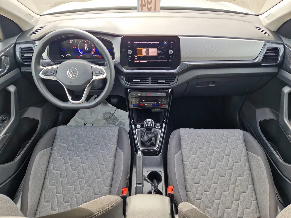 Volkswagen T-Cross nuova a Siena (13)