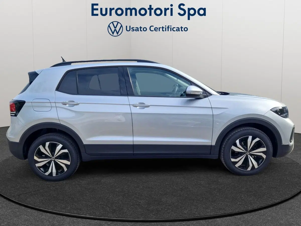 Volkswagen T-Cross nuova a Siena (6)