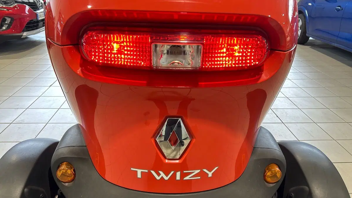Renault Twizy usata a Padova (11)