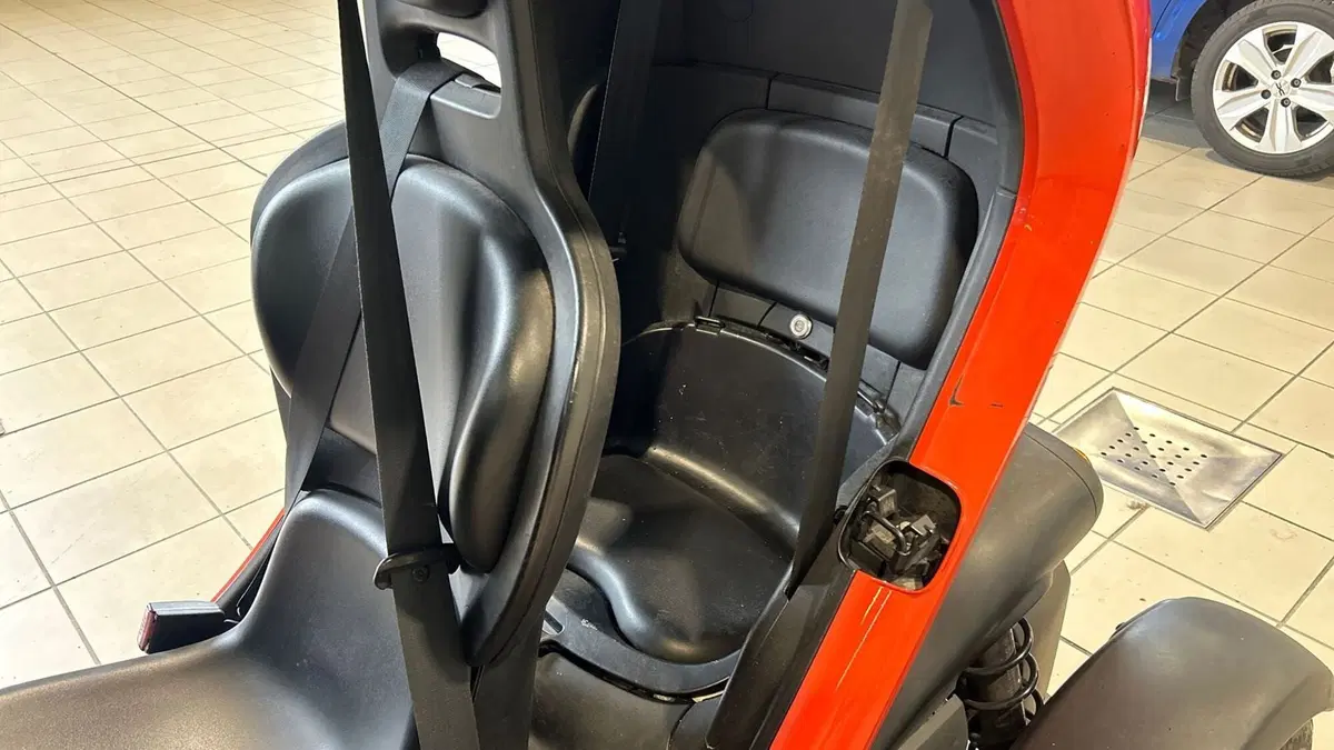 Renault Twizy usata a Padova (16)