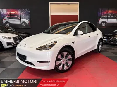 Tesla Model Y Long Range awd del 2023 usata a Cornate d'Adda