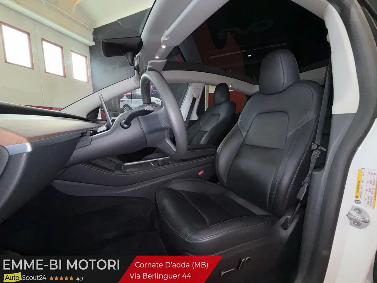 Tesla Model Y usata a Monza e Brianza (6)