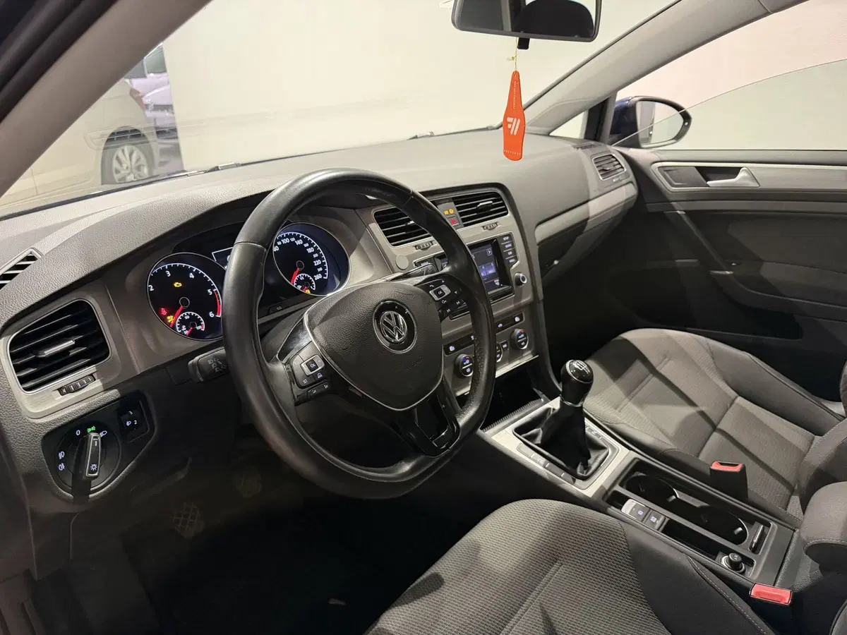 Volkswagen Golf usata a Genova (8)