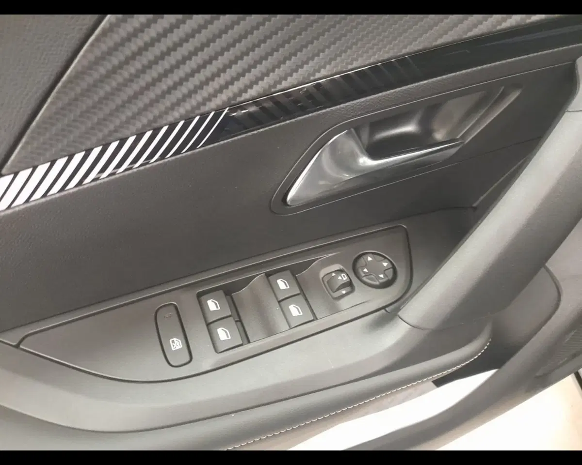 Peugeot 2008 usata a Alessandria (17)