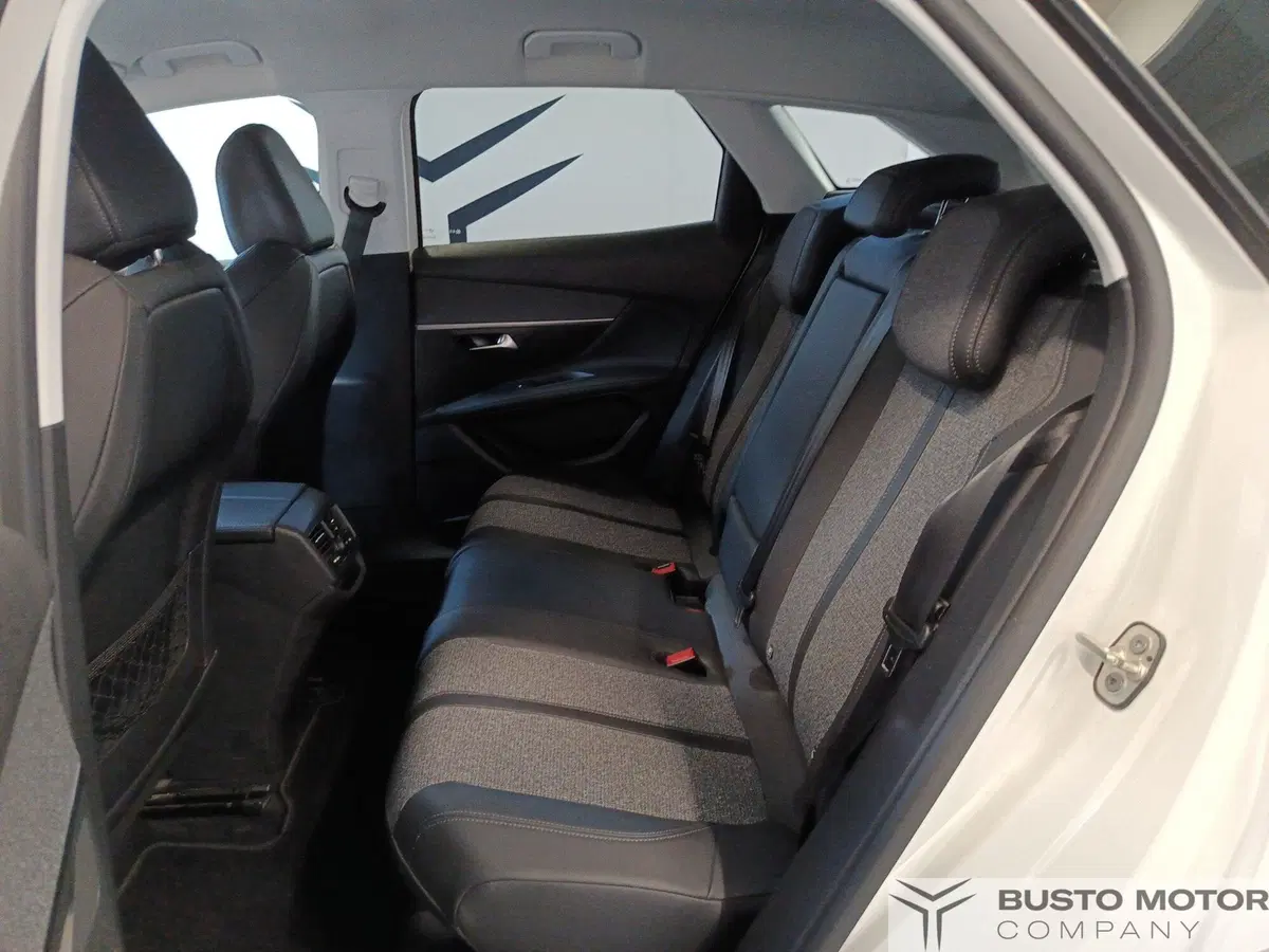 Peugeot 3008 usata a Varese (9)