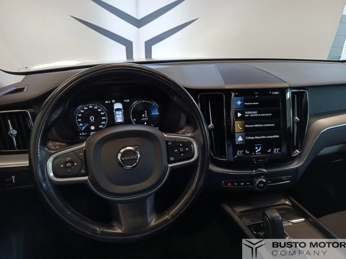 Volvo XC60 usata a Varese (10)