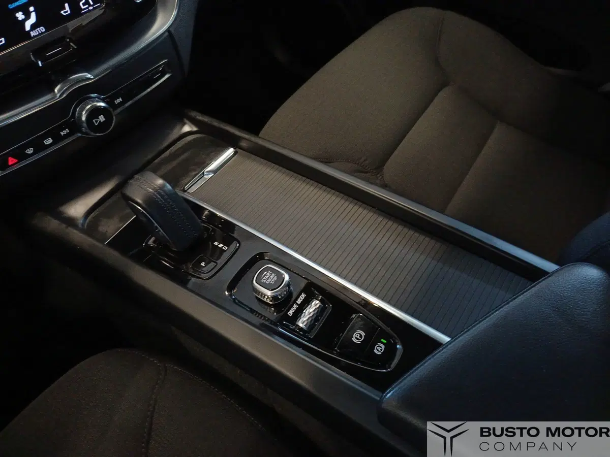 Volvo XC60 usata a Varese (13)