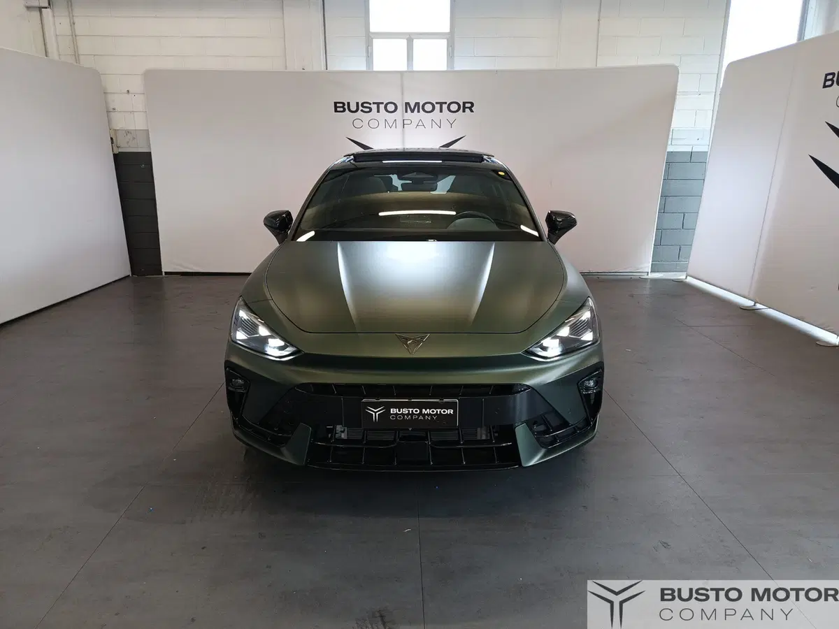 Cupra Leon nuova a Varese (3)