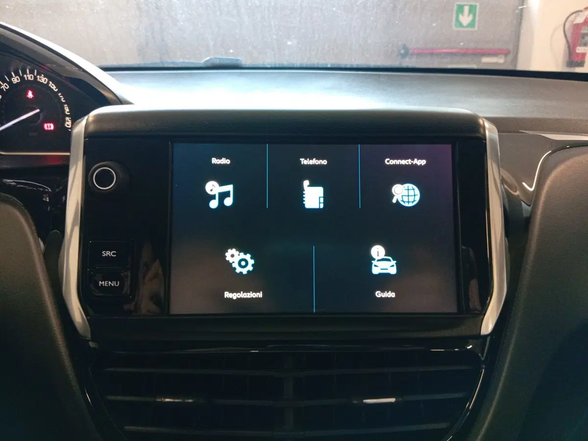 Peugeot 208 usata a Varese (16)