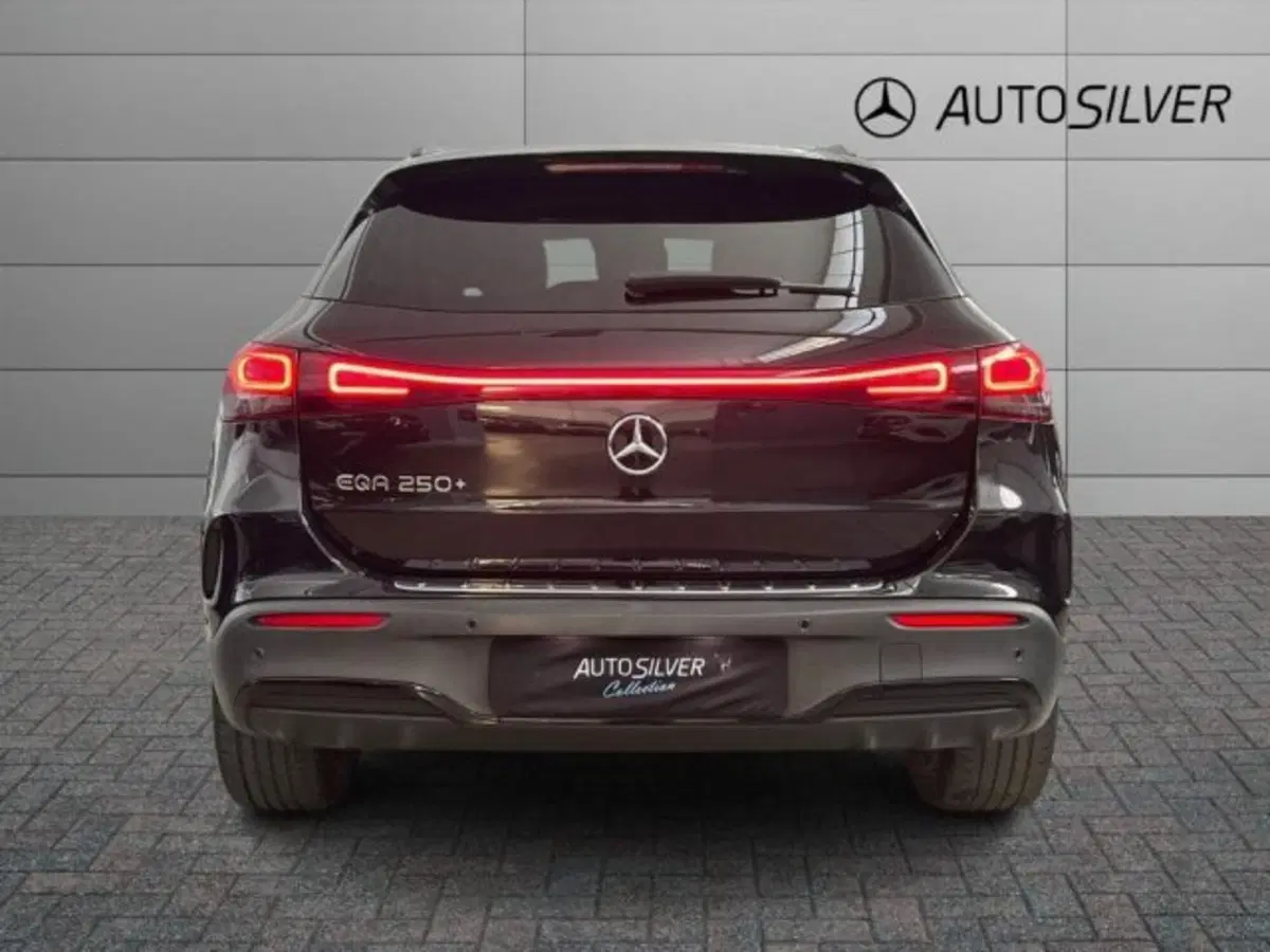 Mercedes-Benz EQA usata a Verona (4)