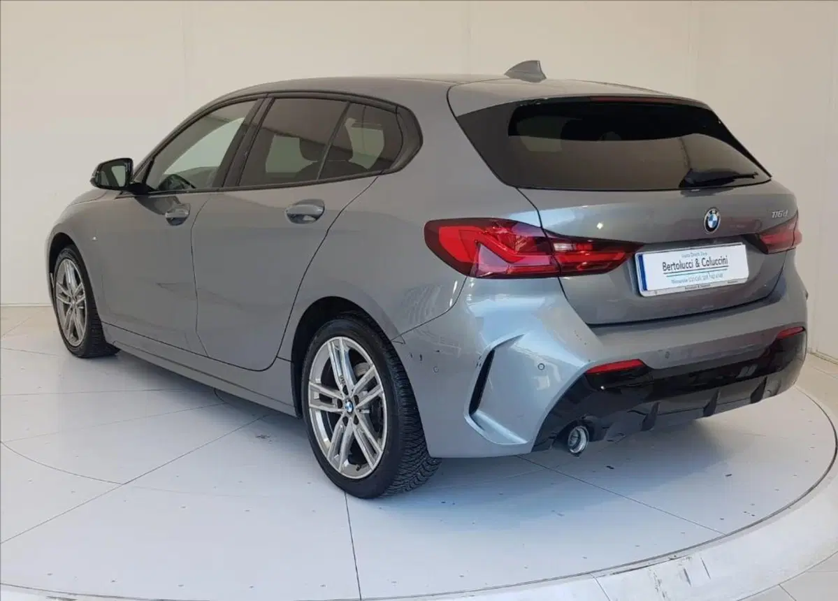 BMW Serie 1 usata a Lucca (4)