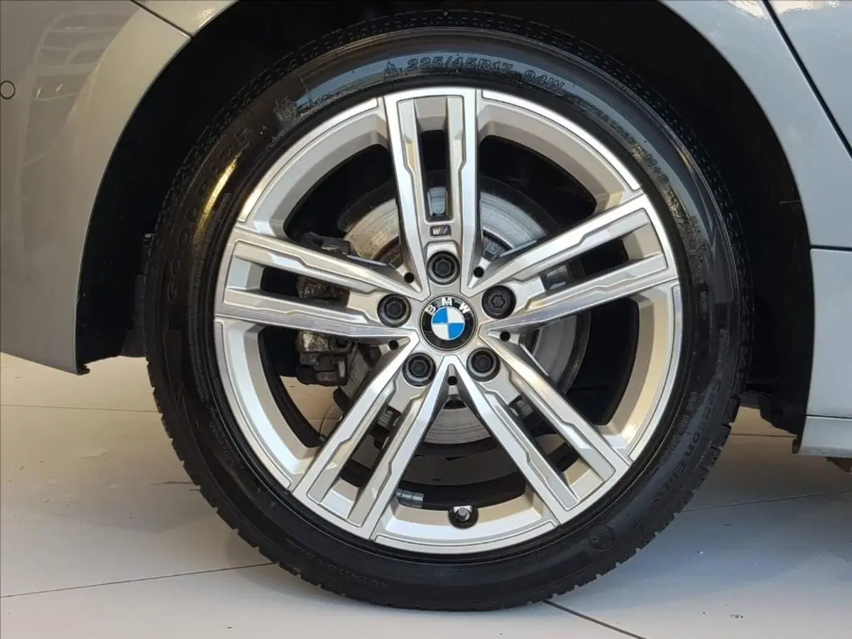 BMW Serie 1 usata a Lucca (9)