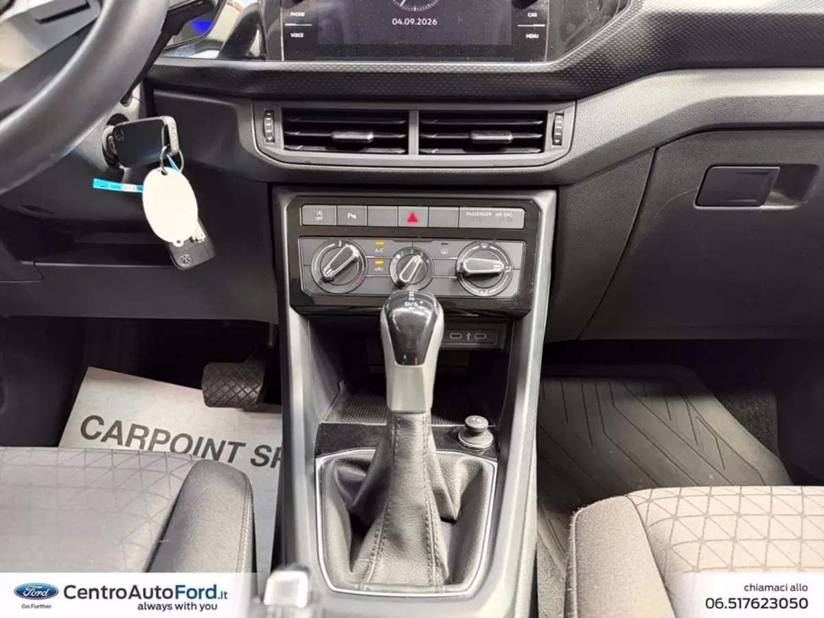 Volkswagen T-Cross usata a Roma (11)