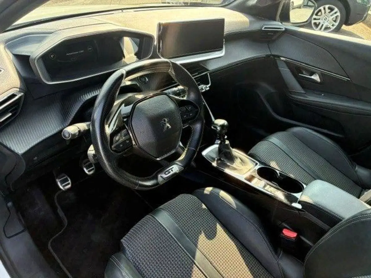 Peugeot 208 usata a Milano (11)