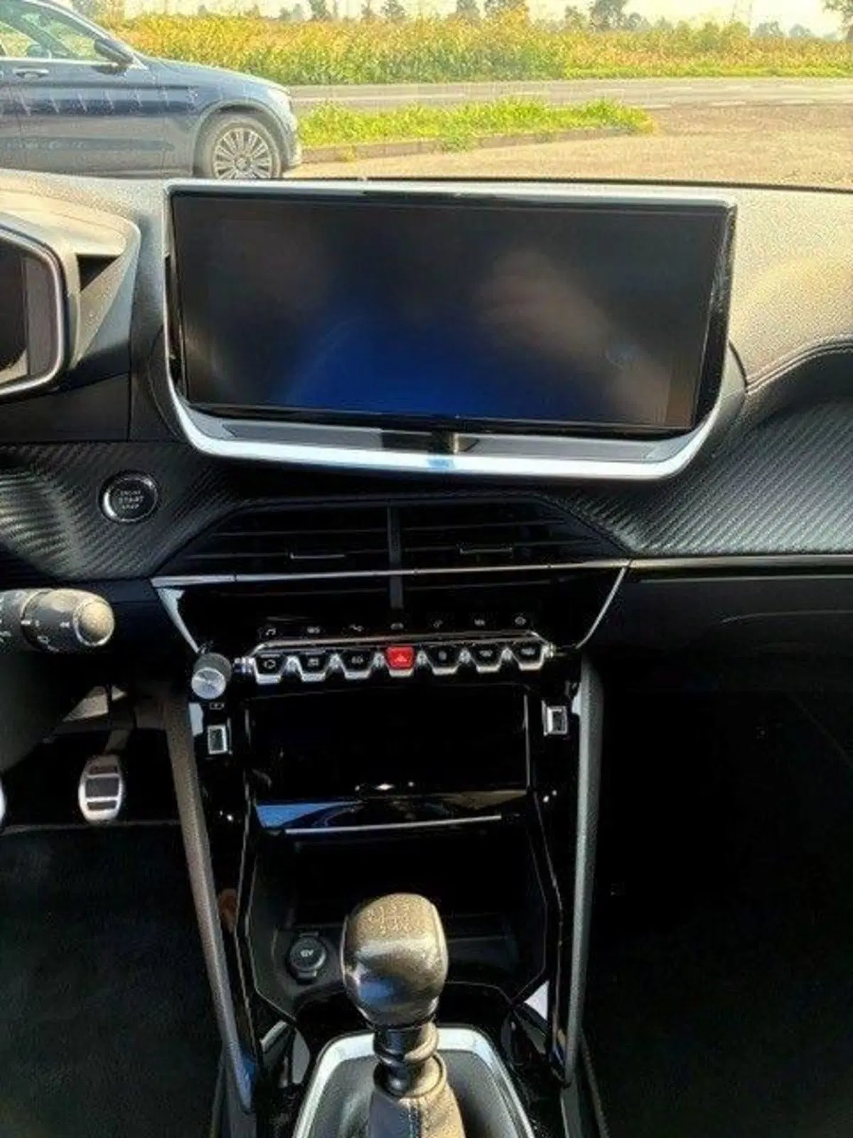 Peugeot 208 usata a Milano (13)