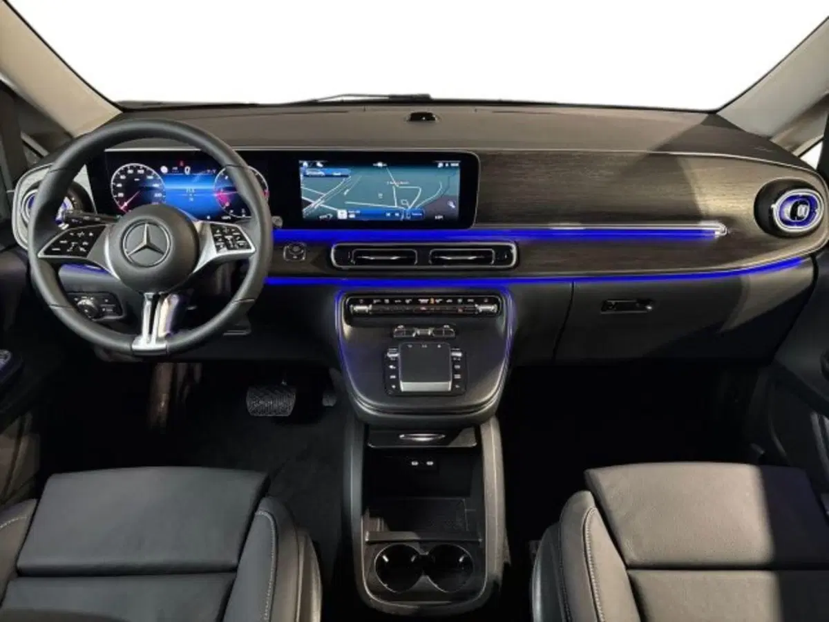 Mercedes-Benz Classe V nuova a Bologna (13)