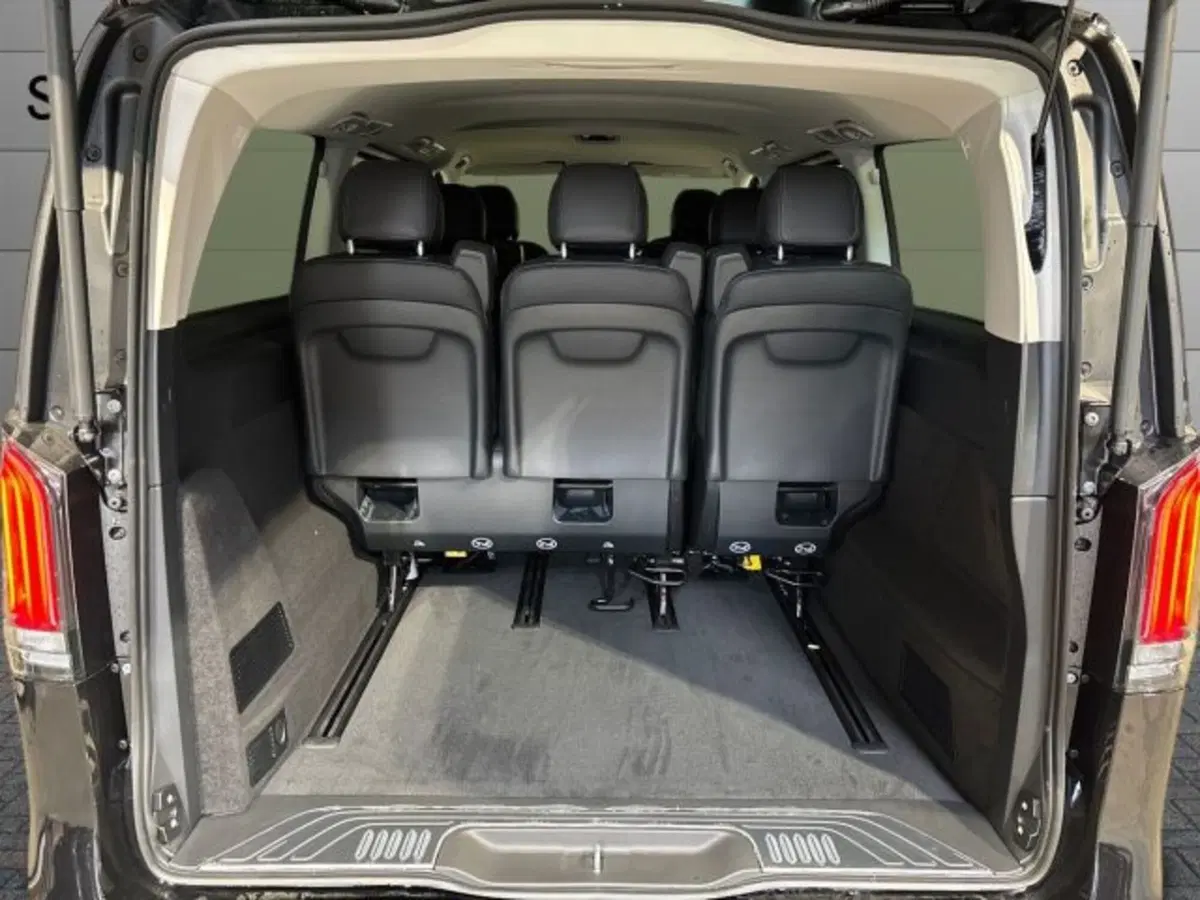 Mercedes-Benz Classe V nuova a Bologna (7)