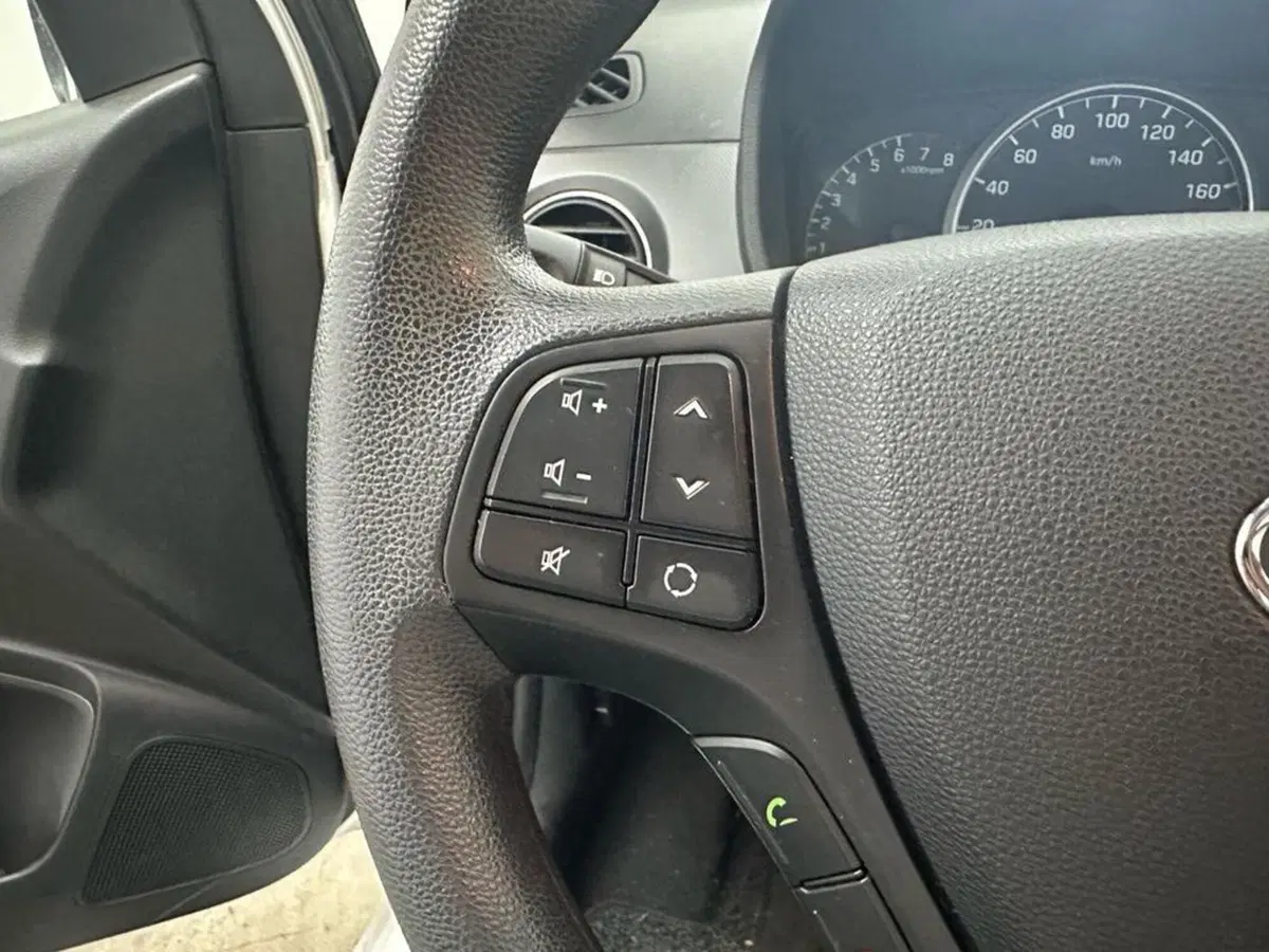 Hyundai i10 usata a Bolzano (12)