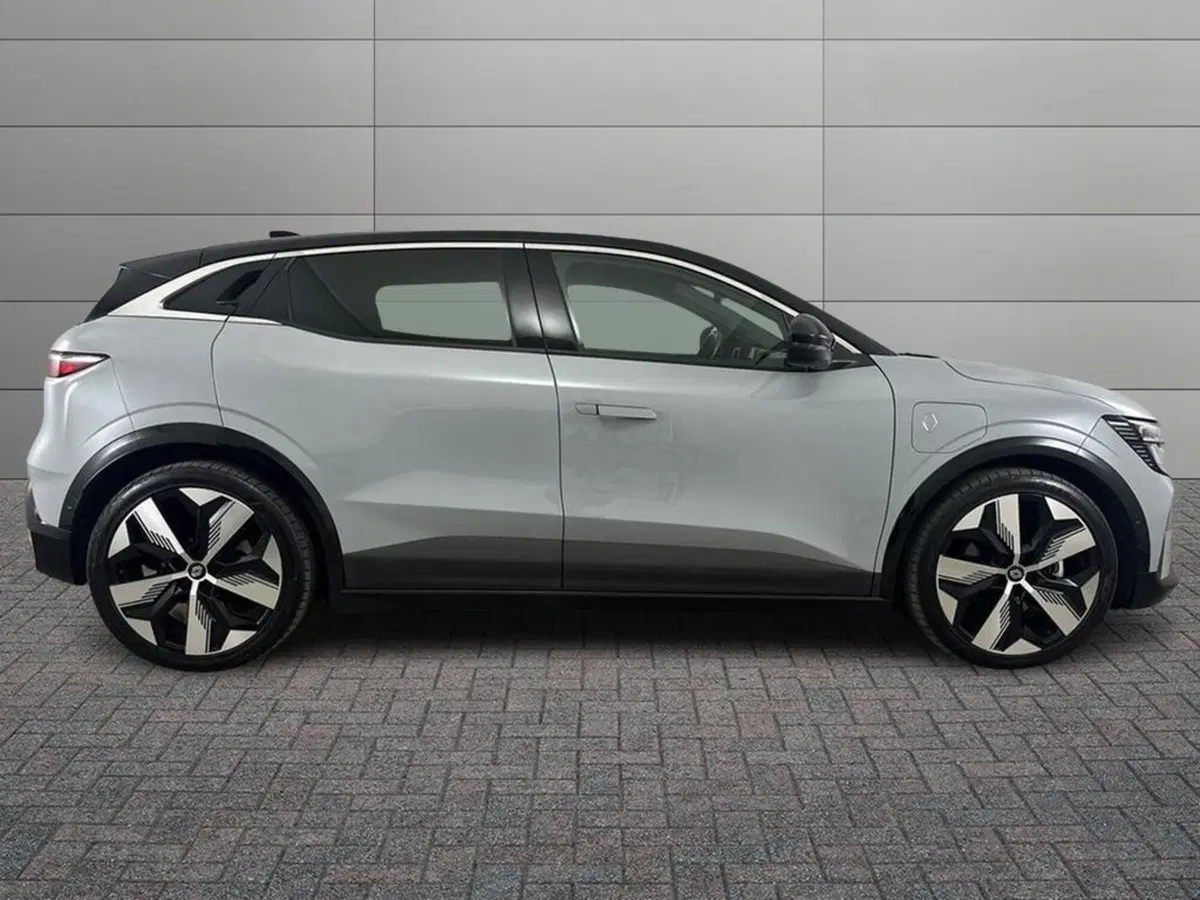 Renault Megane E-Tech Electric usata a Bolzano (5)