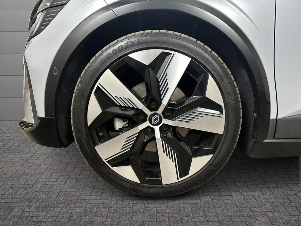 Renault Megane E-Tech Electric usata a Bolzano (7)