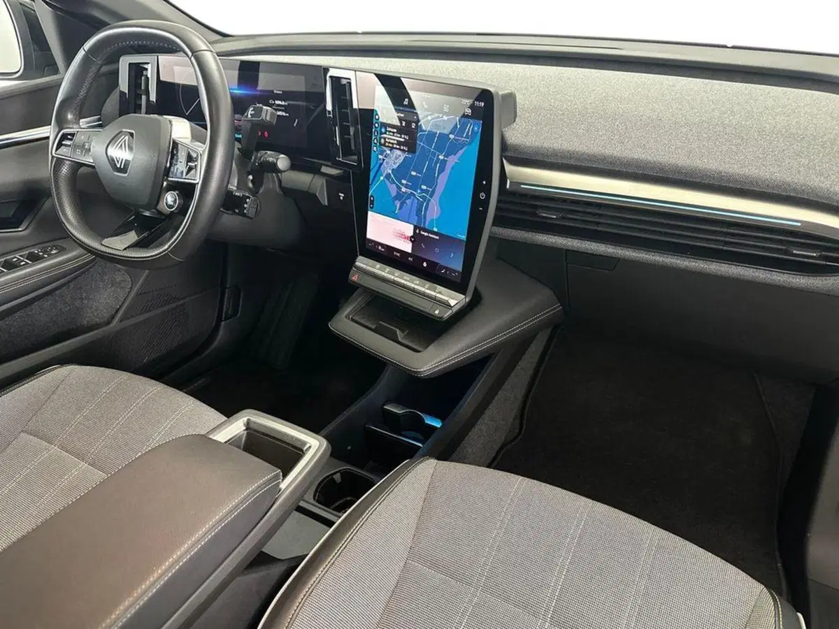 Renault Megane E-Tech Electric usata a Bolzano (9)