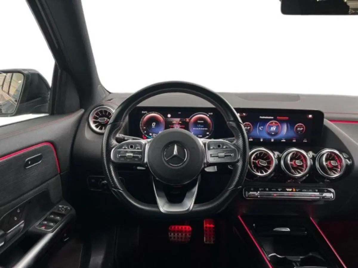Mercedes-Benz EQA usata a Verona (11)