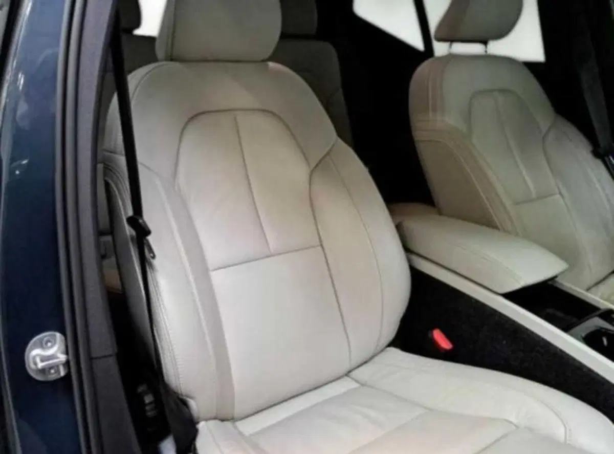 Volvo XC40 usata a Bologna (8)