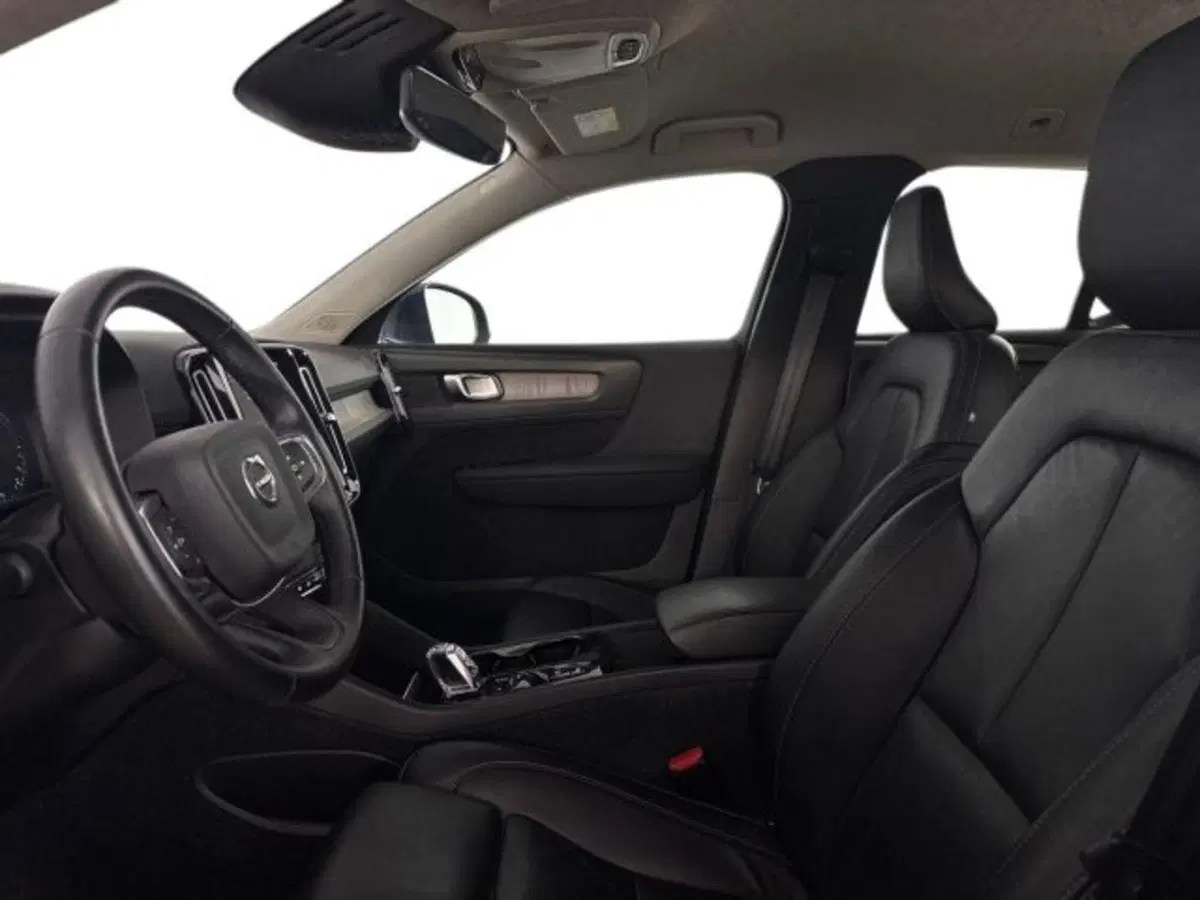 Volvo XC40 usata a Bologna (12)