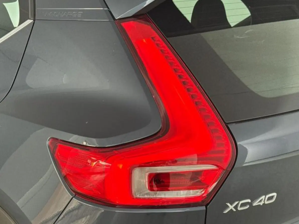 Volvo XC40 usata a Bologna (8)