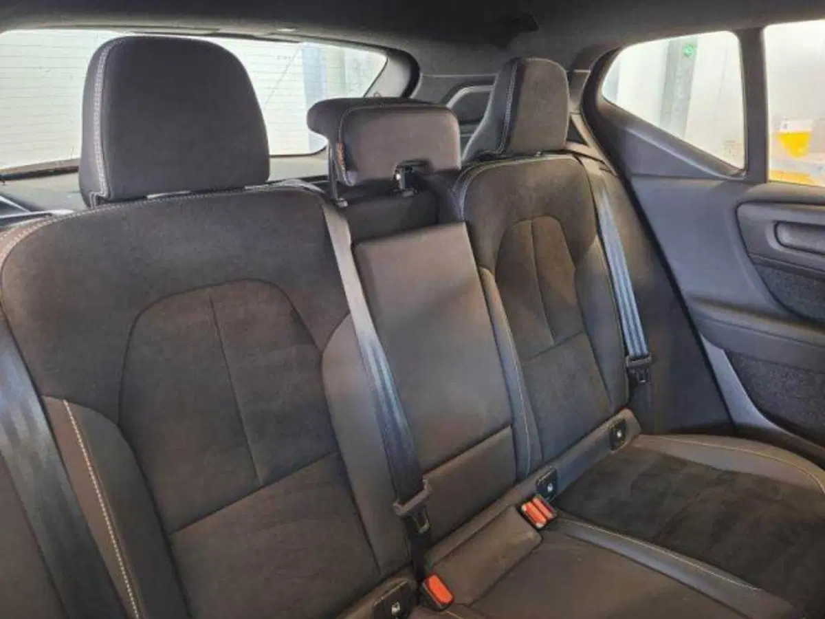 VOLVO Veicoli Commerciali XC40 usata a Bologna (12)