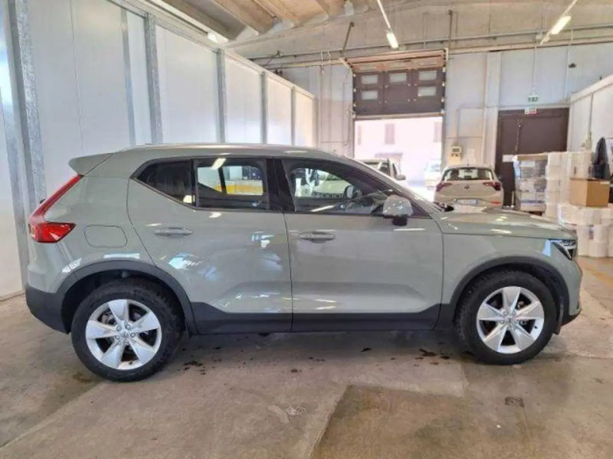 VOLVO Veicoli Commerciali XC40 usata a Bologna (8)