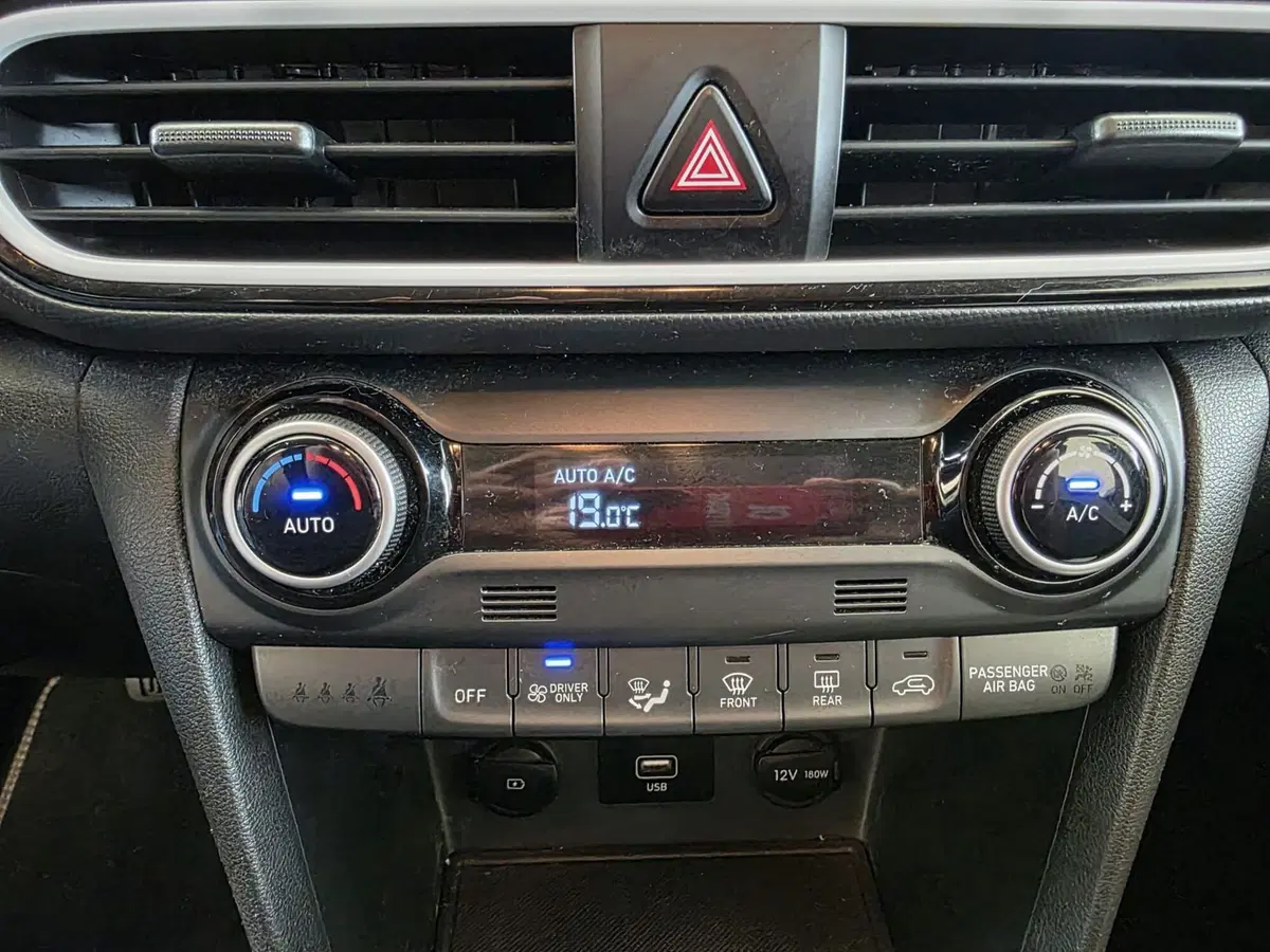 Hyundai Kona usata a Firenze (13)