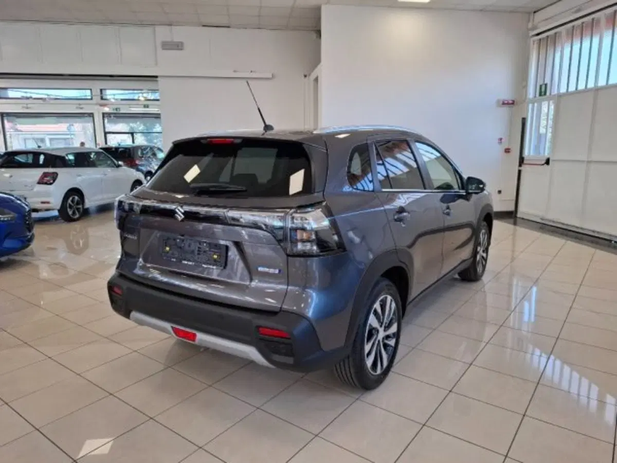 Suzuki S-Cross nuova a Reggio Emilia (5)