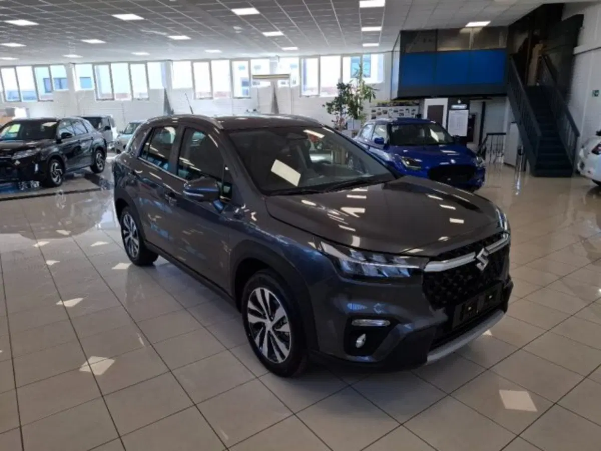 Suzuki S-Cross nuova a Reggio Emilia (8)